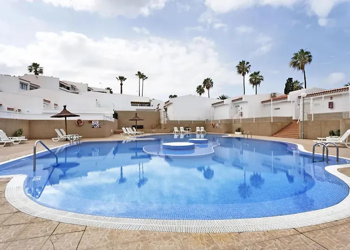 Child-Friendly, 3-Bedroom Apartment With Garden Near The Aqualand