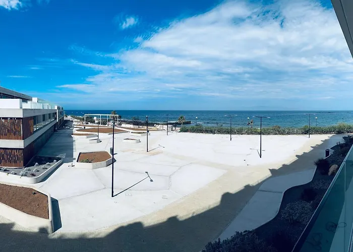 New Luxury Apartment First Line Sea View