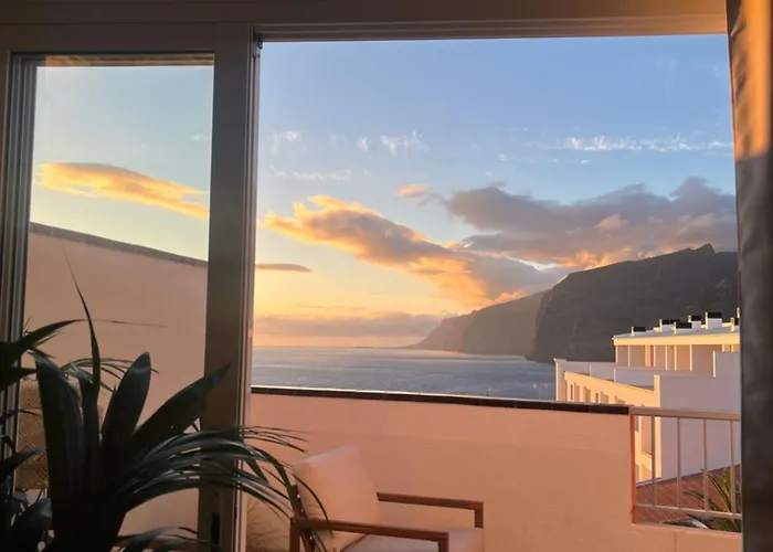Sunset Oasis Of Los Gigantes