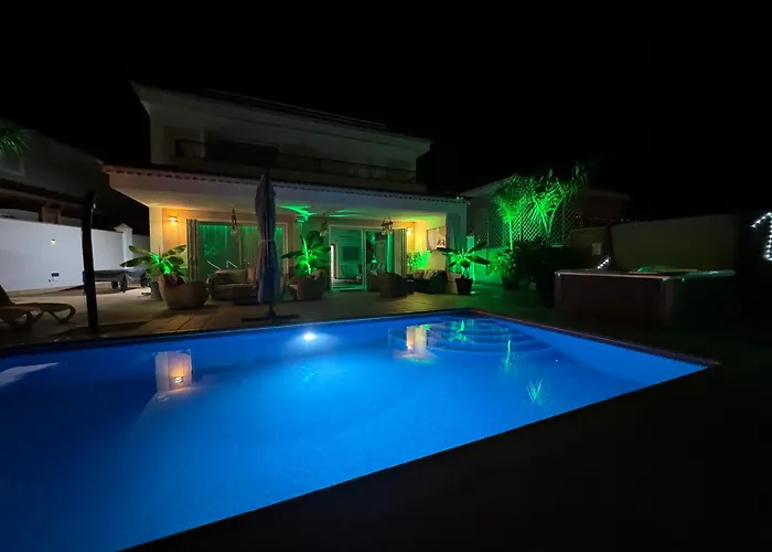 Self Catering Luxury Villa In The Beautiful Area Of Puerto Santiago Tenerife With 5 Bedrooms 2 Sofabeds For Up To 10 Guests Private Swimming Pool And Many Other Activities To Entertain The Family Secure Parking For 2 Cars And Disabled Access Througho