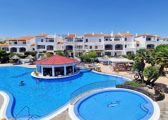 Fairways Club - Teide View Oasis - Heated Pool, Family Apt