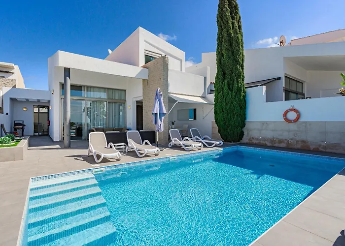 Villa Caterina, Luxury Villa With Heated Pool Ocean View In Adeje, Tenerife