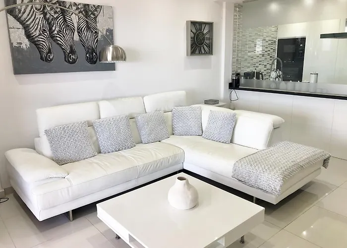 Apartamento Con Impresionantes Vistas Y Piscina