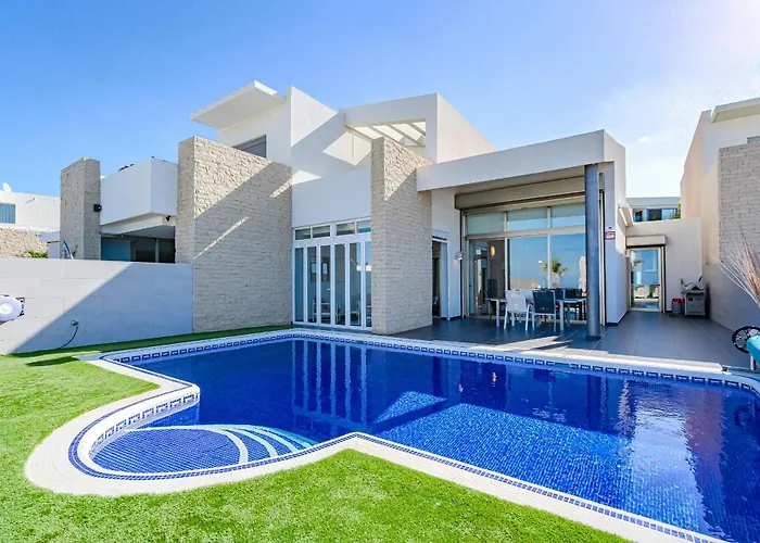 Villa Elisabetta, Luxury Villa With Heated Pool Ocean View In Adeje, Tenerife