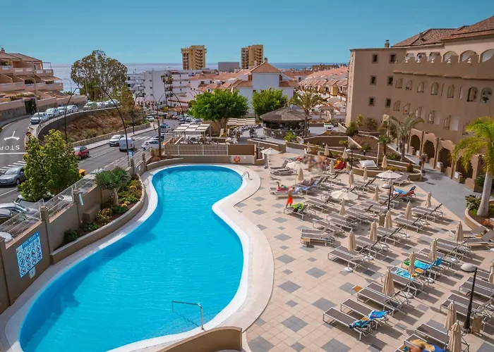 Luxury Apartment Near Playa Las Vistas