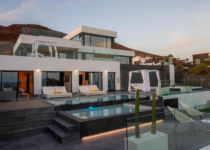 7 Bedroom Villa - By Apricus Holidays