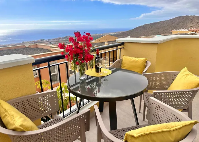 Sunshine Apartment With Sea Viev