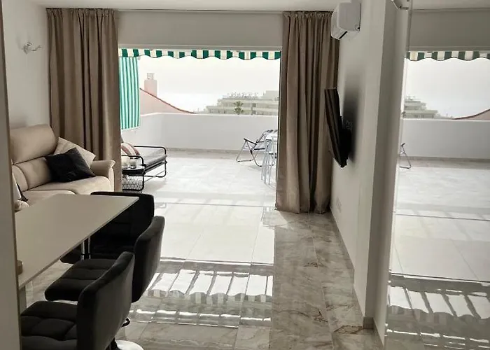 Apartment next to 3 excellent Beaches Costa Adeje