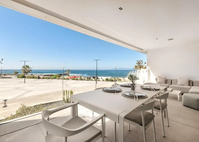 Infinity 0-8 Luxe Sea View 2B
