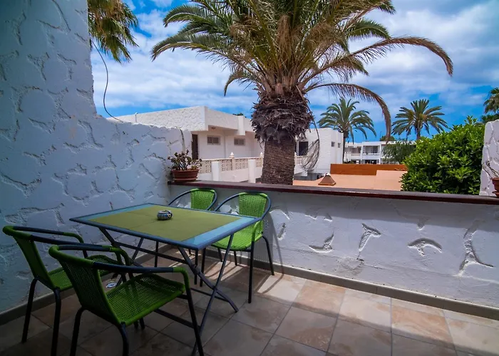 The Great Palm Apartment