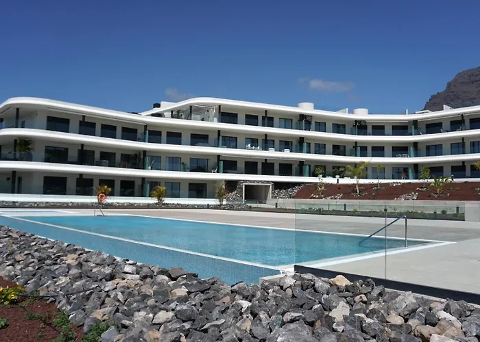 Atlantic Home - Two-Bedroom Premium Apartment