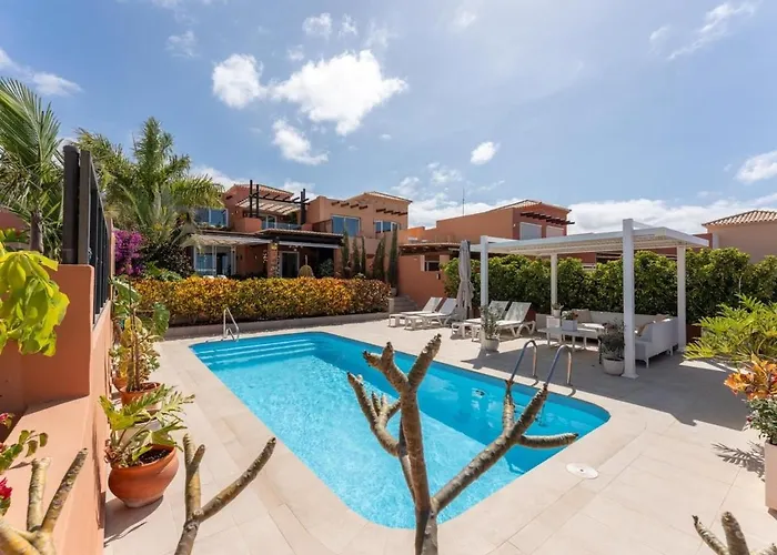 Ocean View Villa With Heated Pool By Golf