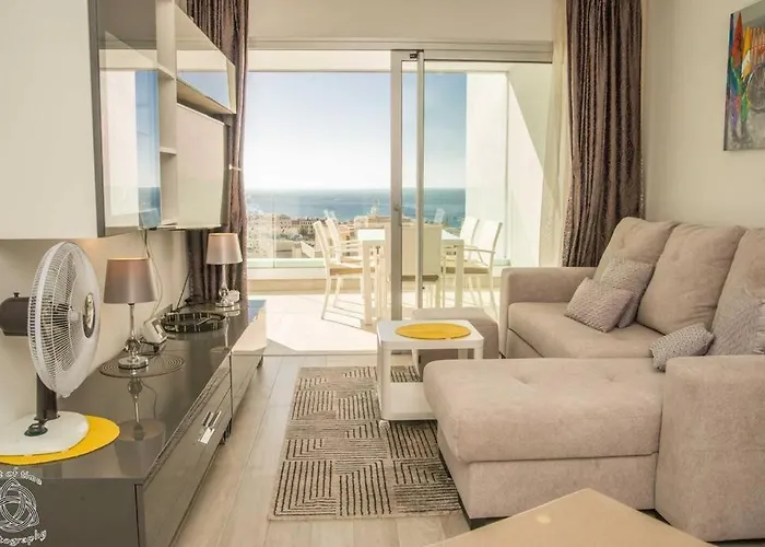 2Br Ocean Garden Apt, Heated Pool, Ocean View, Pp81