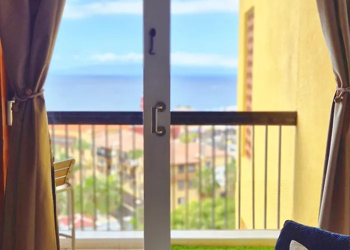 Bobo Beach Tenerife Holiday Apartment Las Americas