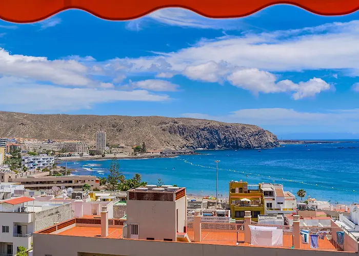 Ocean View 2Bedroom Apartment In Los Cristianos, Heated Pool, 3 Minutes To Beach