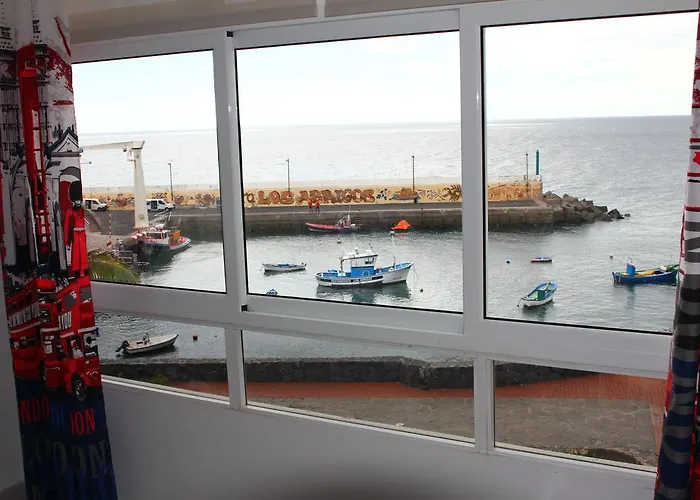 Los Abrigos Sea-Port View