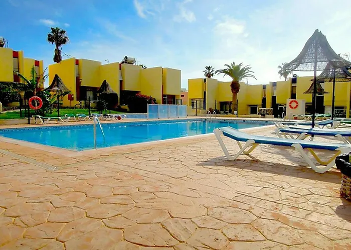 Duplex El Cortijo, LasAmericas