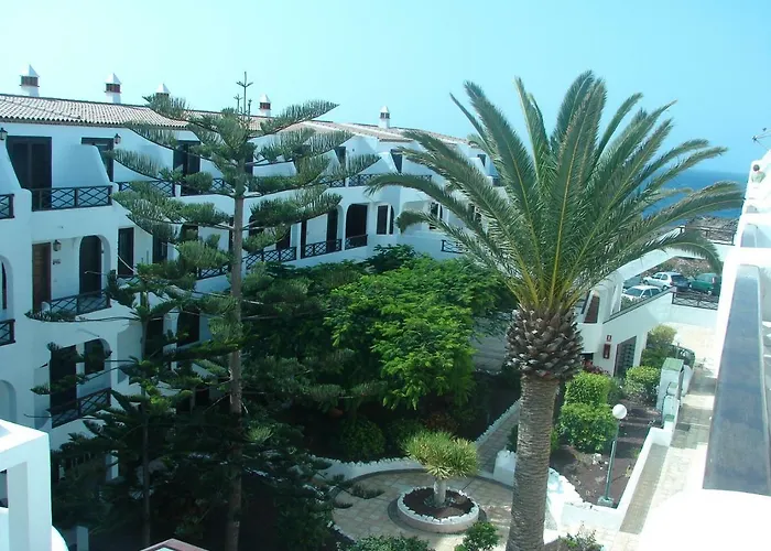 Coastside Apartment, Amarilla Bay