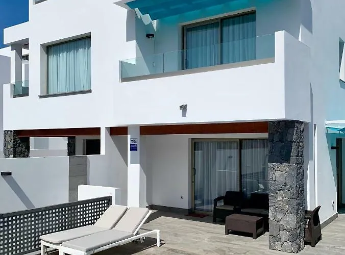 Luxury Villa In Los Cristianos