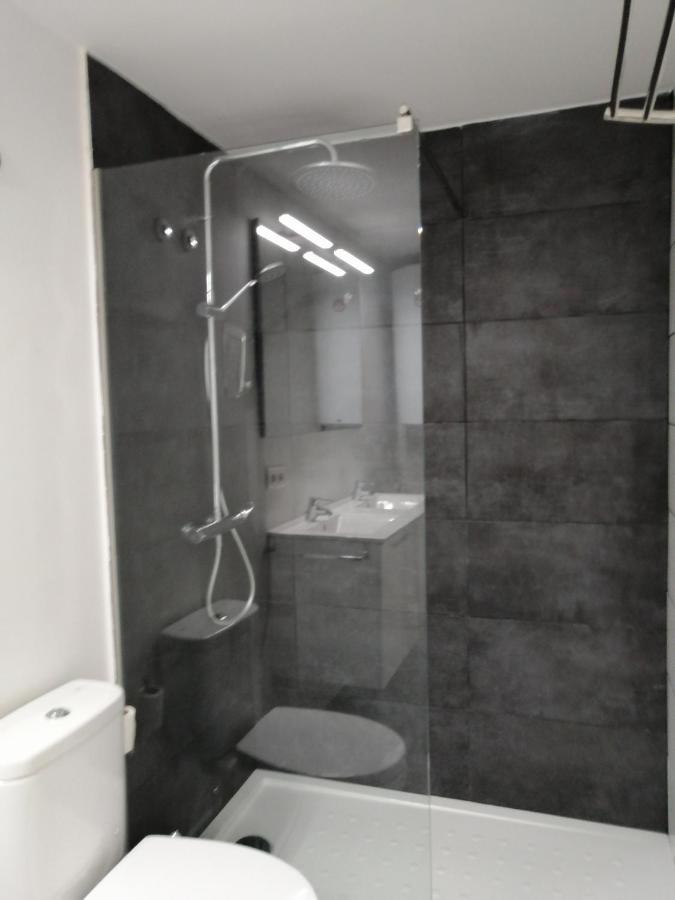 Apartment Homeforguest Bioma Modern & Minimalist *