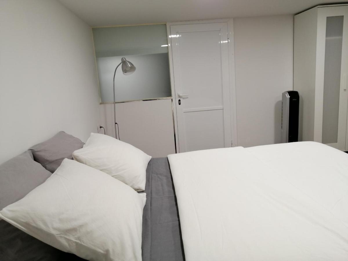 Homeforguest Bioma Modern & Minimalist Apartment