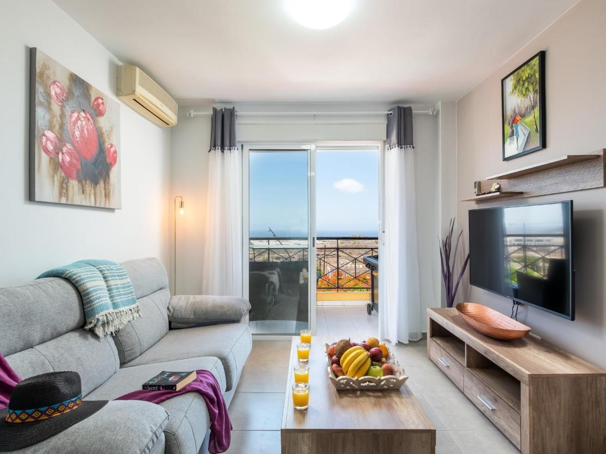 2m Parque La Reina Elegant View Apartment Arona (Tenerife)
