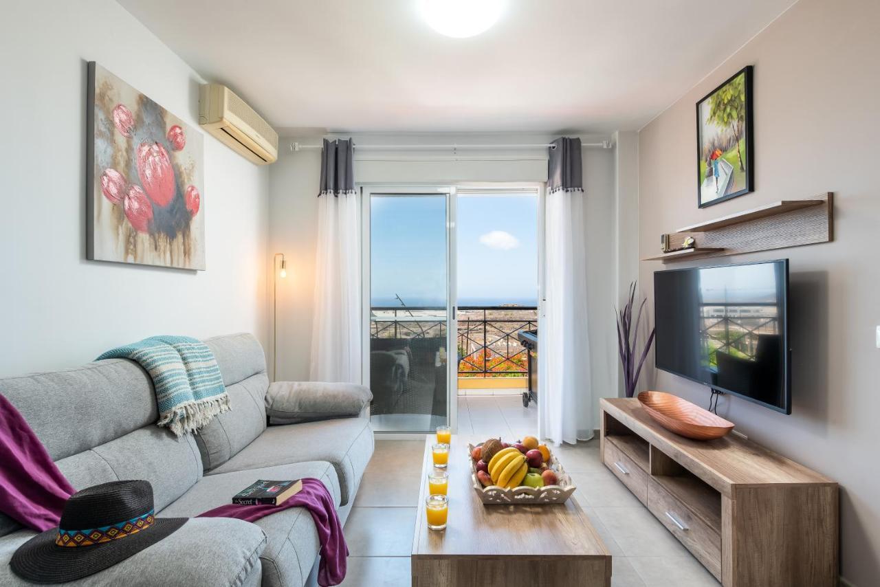 2m Parque La Reina Elegant View Apartment Arona (Tenerife)