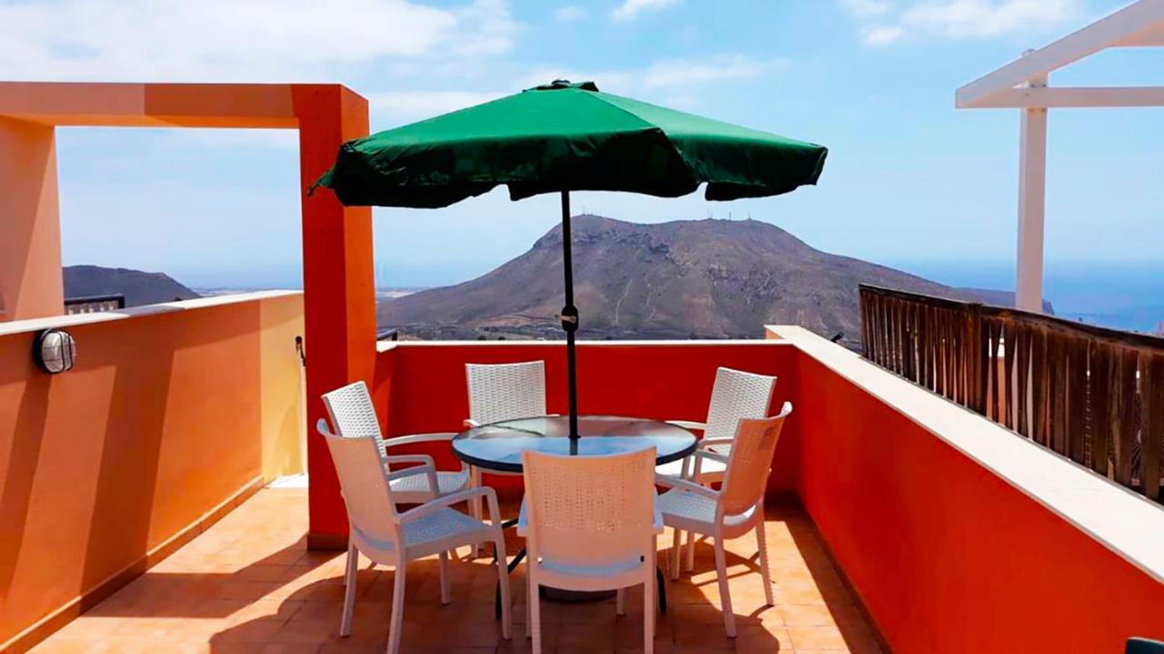 In Mirador Atlántico Complex Chayofa