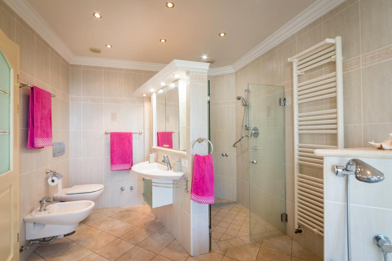 Relaxing Heated Pool Luxurious Views Massage