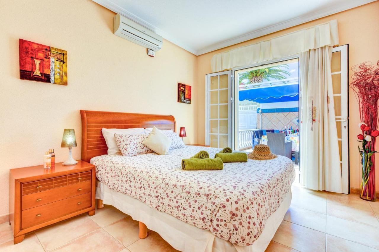 Teide Sol Con Piscina Climatizada, Playa Fanabe, Villa