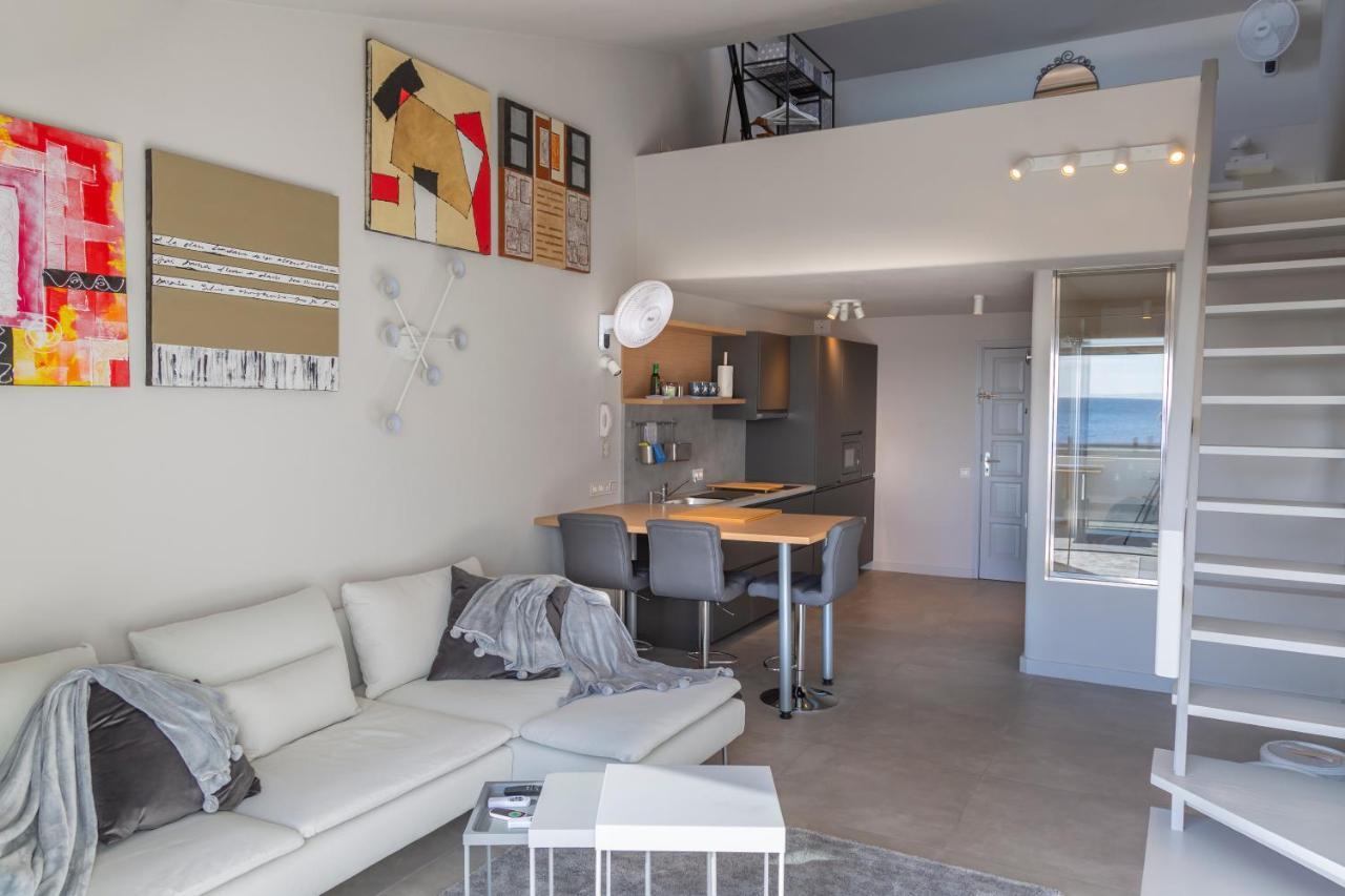 Apartment Marina Seafront 5 Radazul
