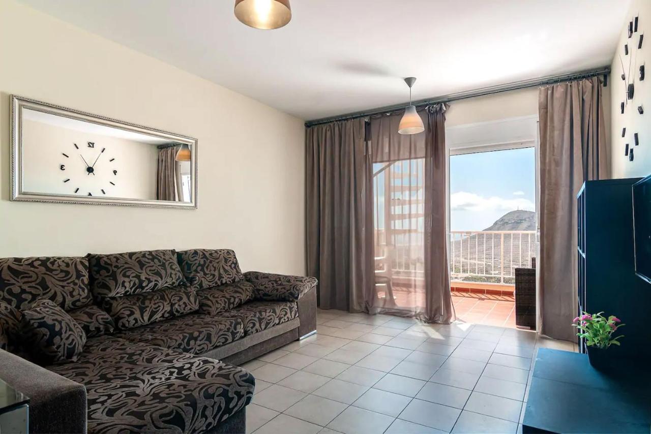 Superlative With Spectacular Ocean Views *