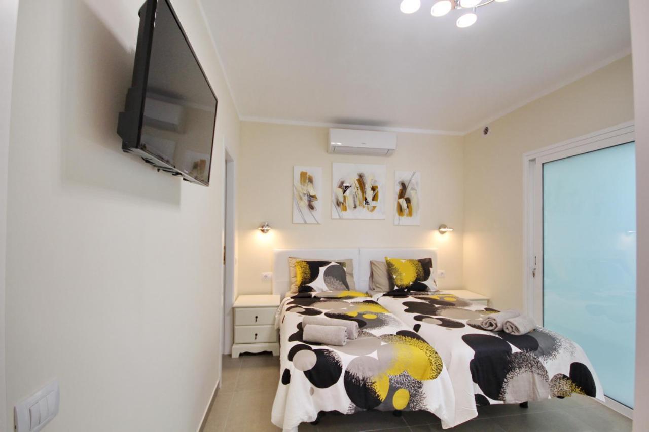 Amazing 5-bedroom In Costa Adeje Villa *