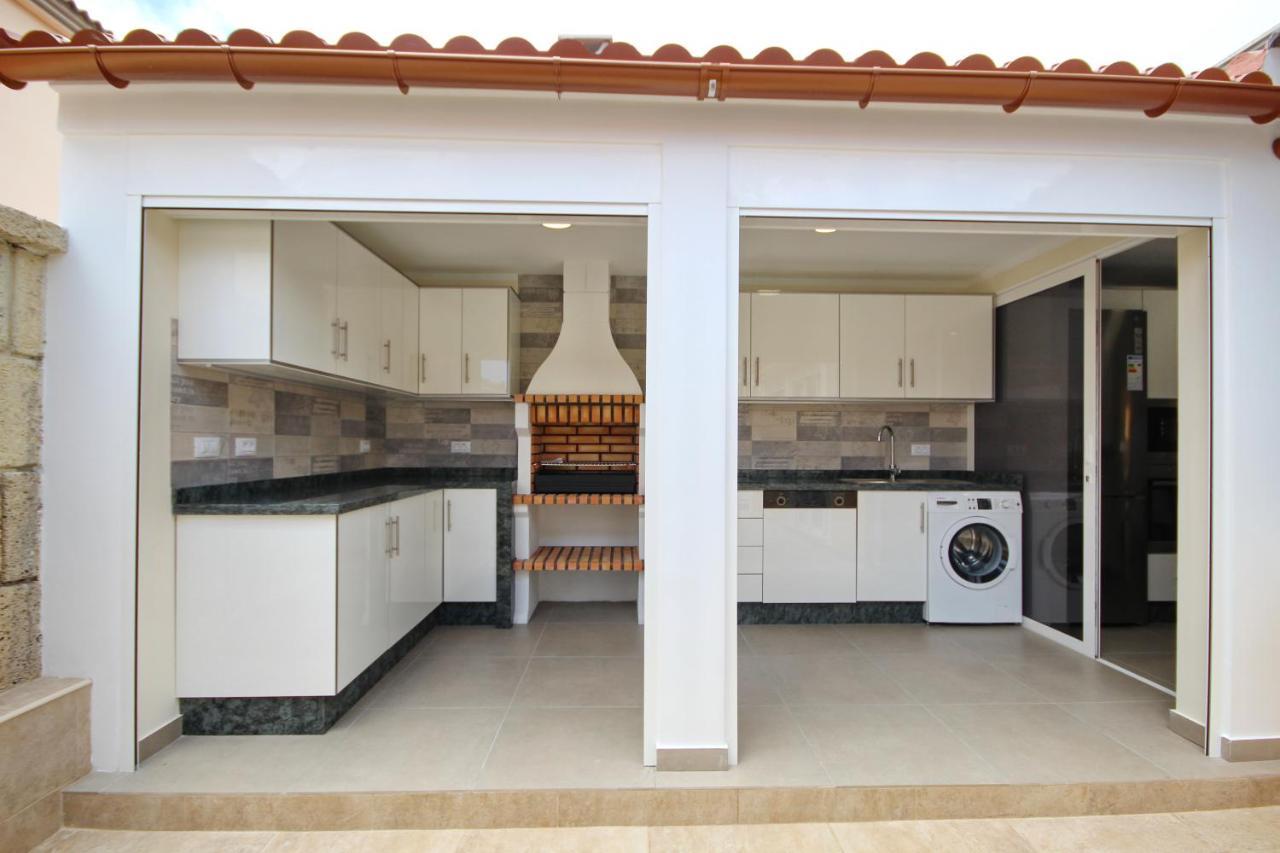 Amazing 5-bedroom In Costa Adeje