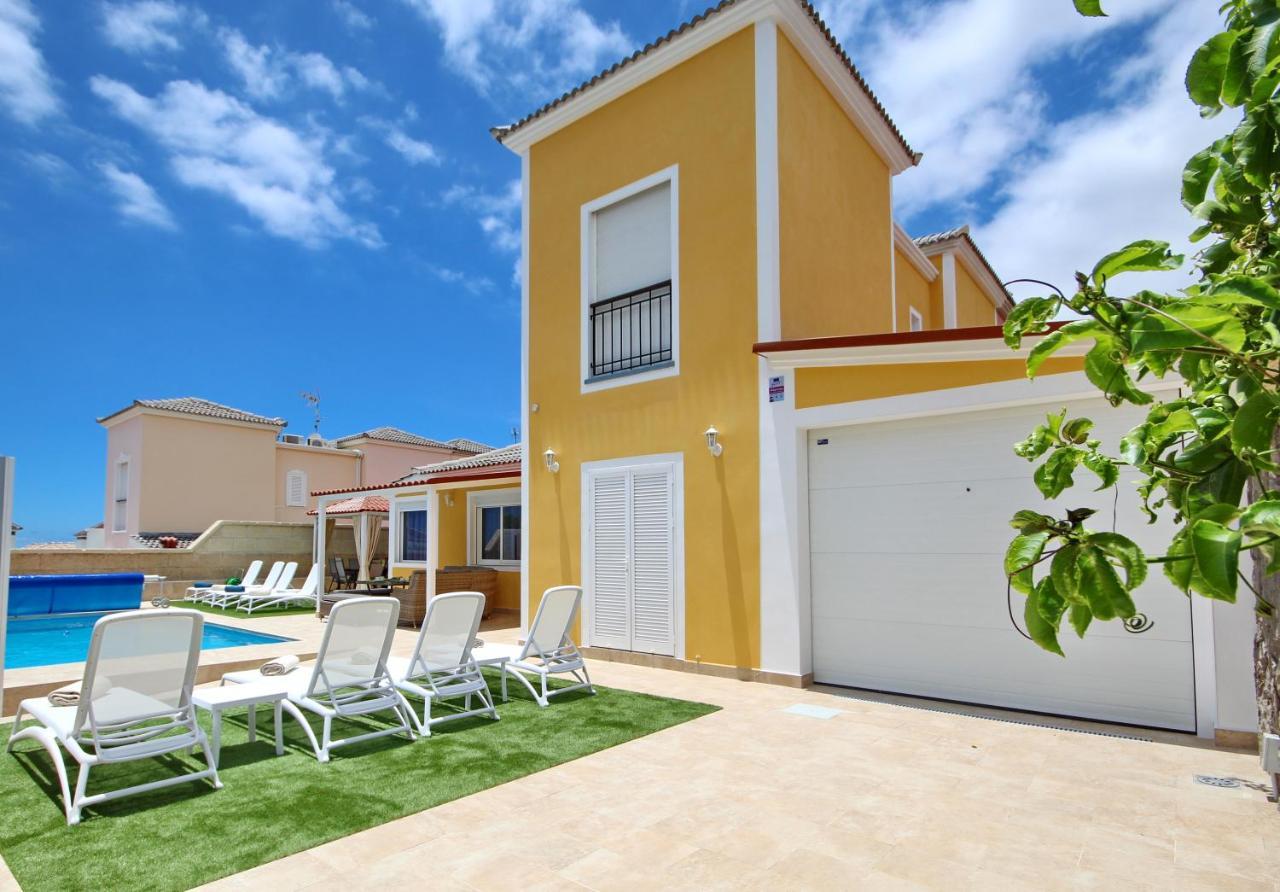 Amazing 5-bedroom In Costa Adeje Villa *