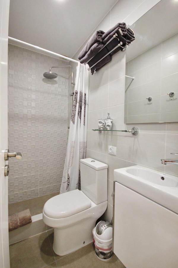 Amazing 5-bedroom In Costa Adeje Villa *