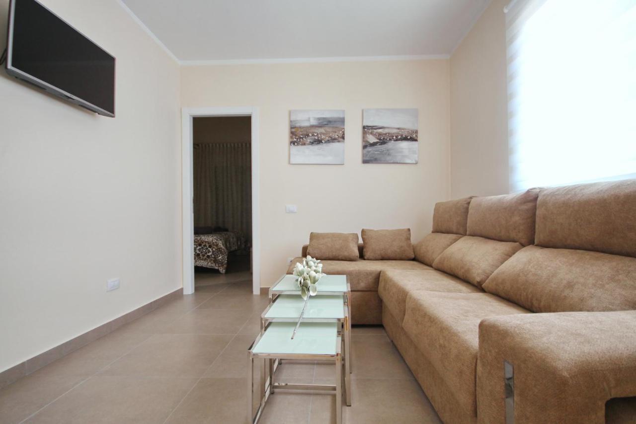 Amazing 5-bedroom In Costa Adeje Villa *