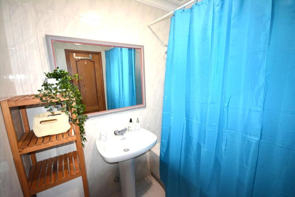 Lovely House In The Best Area Of Appartement *