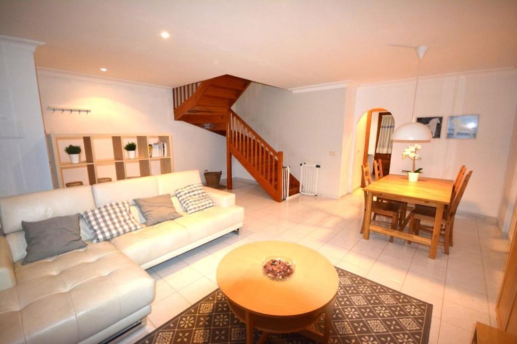 Lovely House In The Best Area Of