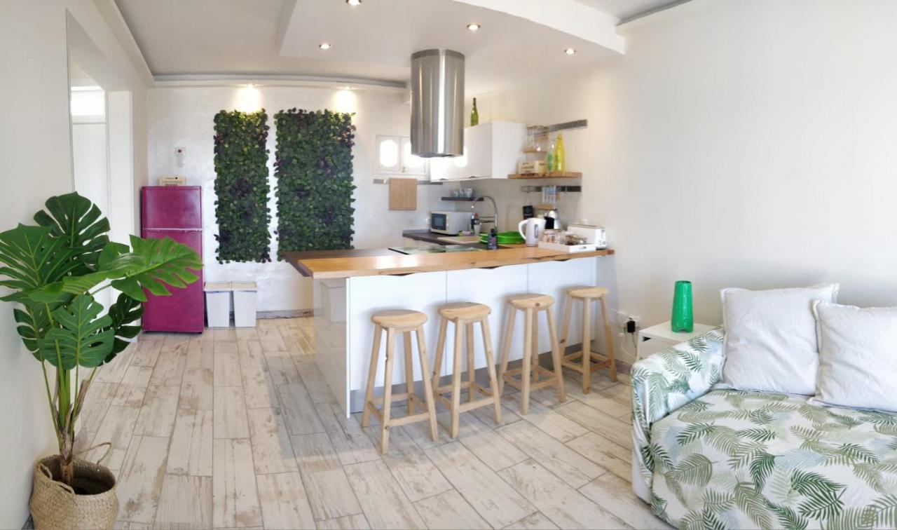 New Deluxe Stunned Seaview 2 Bed *