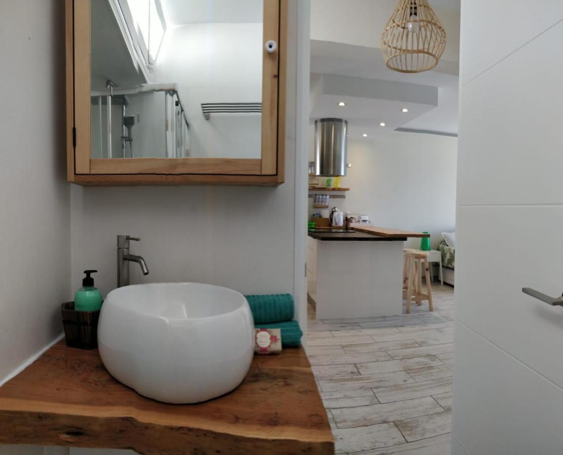 New Deluxe Stunned Seaview 2 Bed * Costa Adeje (Tenerife)