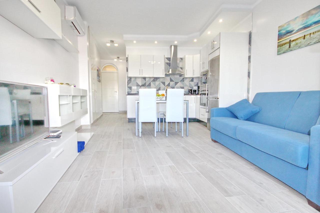 Apartment Modern In Complex With Pool In