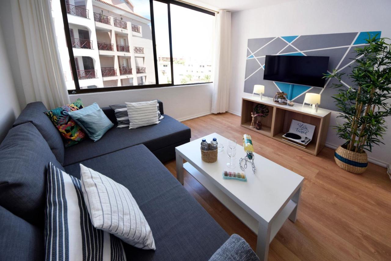 Peaceful & Bright Loft, Heated Pool, Netflix, Free Wifi & Parking, Tennis Apartment Los Cristianos (Tenerife)