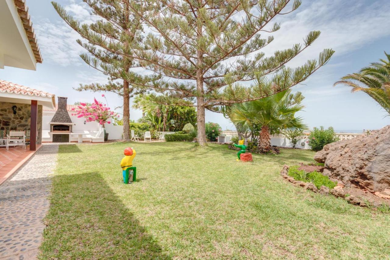 Chalet Amplio Chalet En Con Jardin Y Vista Al Mar Palm-mar