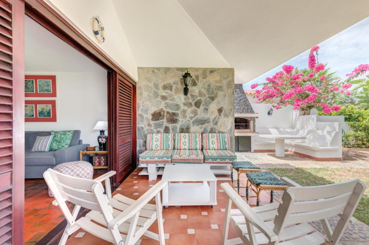 Amplio Chalet En Con Jardin Y Vista Al Mar * Palm-mar