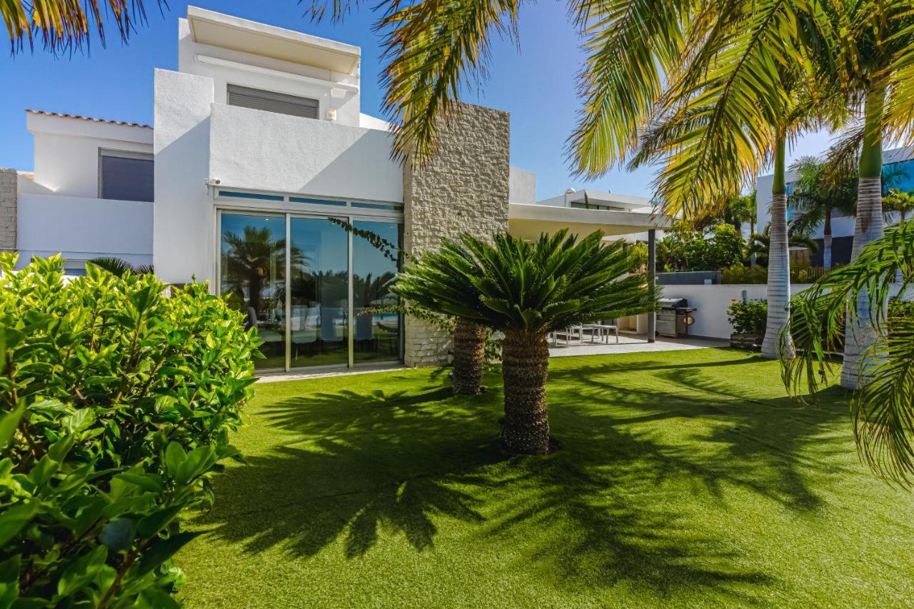 Eleonora, Luxury With Heated Pool Ocean View In Adeje, Tenerife Villa *