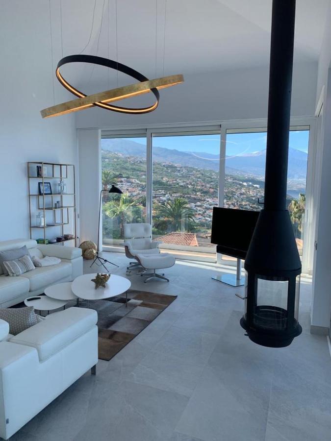 Crystal Ocean Villa *