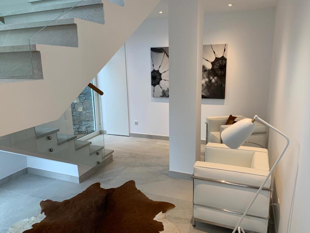 Crystal Ocean Villa *