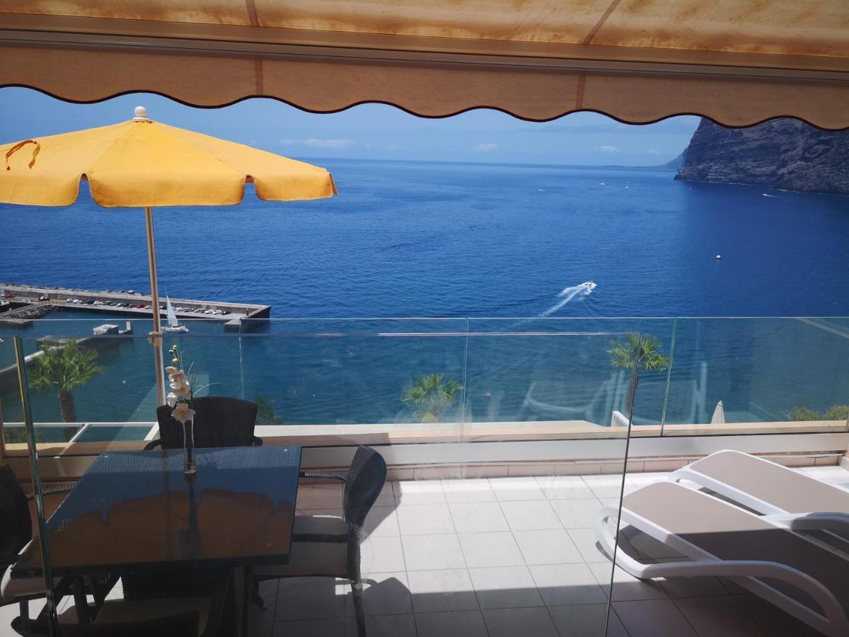 Magnificent Apt. With Sea View, Cliff & Marina *