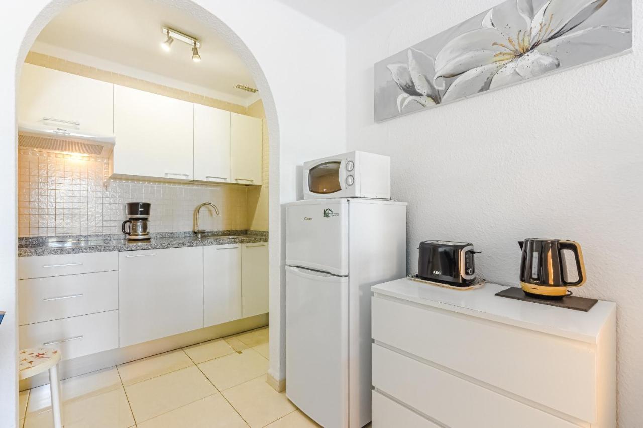 Fantastic Large In Front Of Heated Pool Wifi Arona (Tenerife)